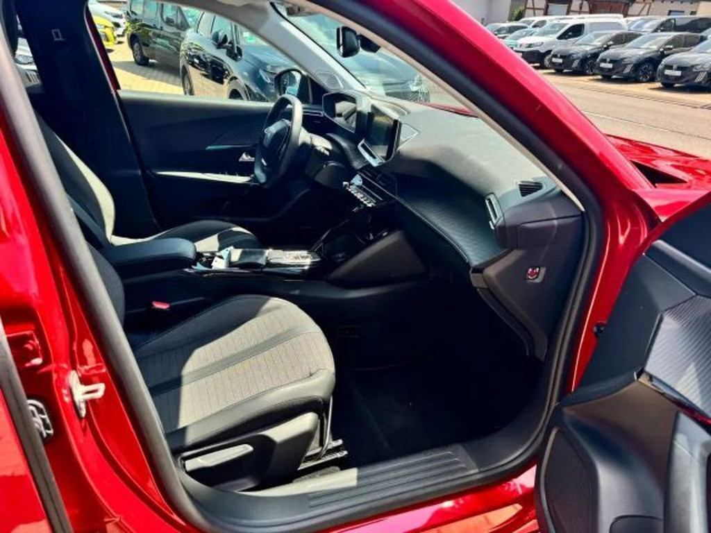 Peugeot e-2008