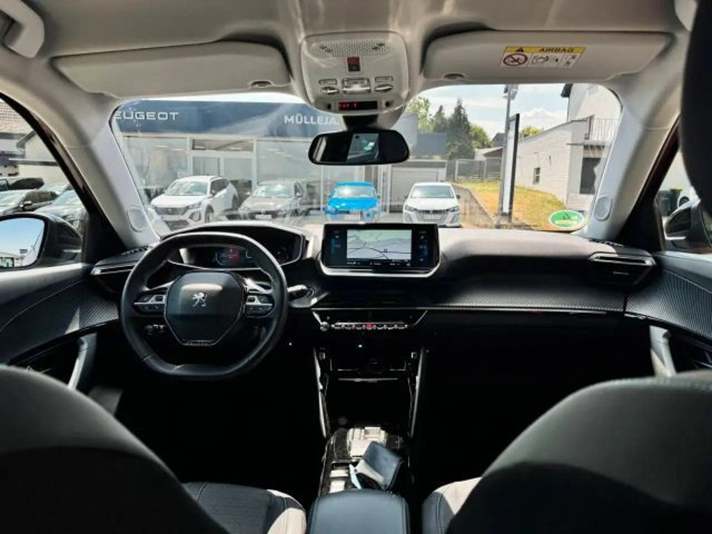 Peugeot e-2008