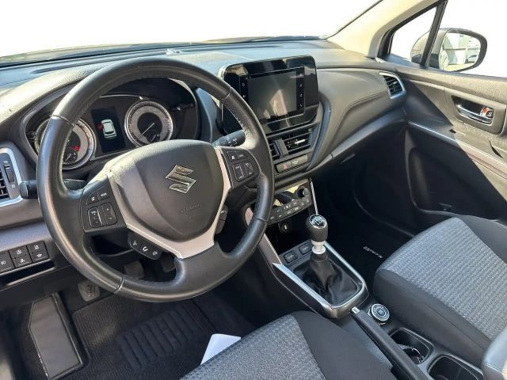 Suzuki S-Cross