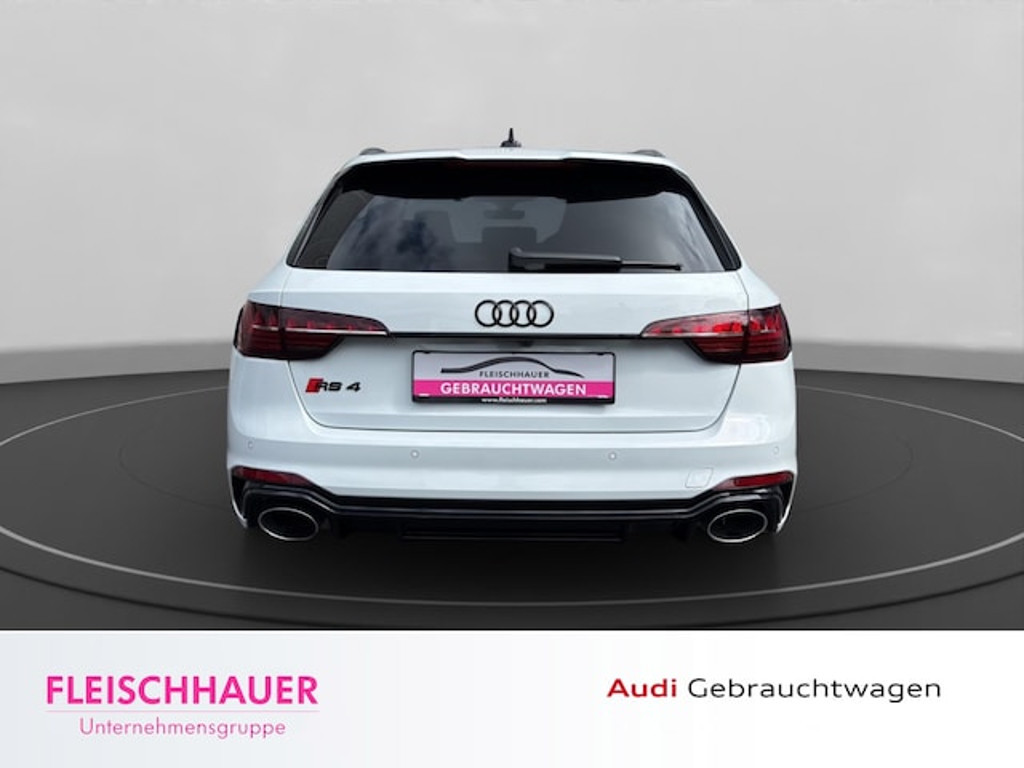 Audi RS4