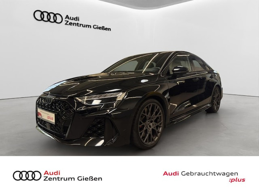Audi RS3 Sedan Quattro S-Tronic