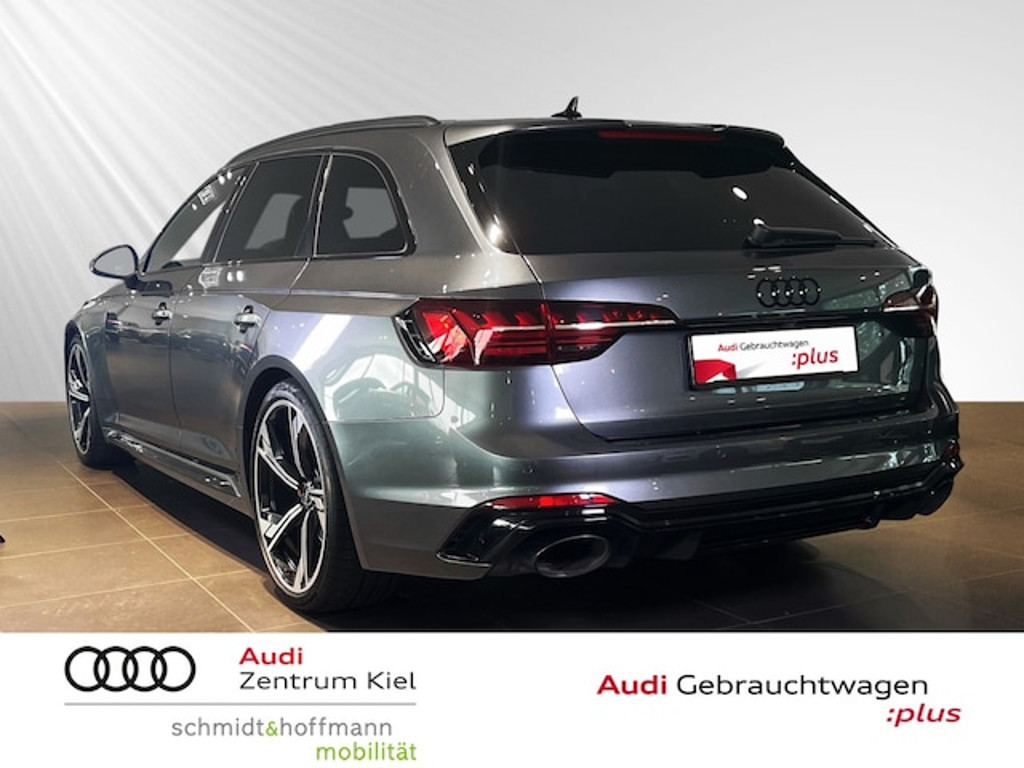 Audi RS4