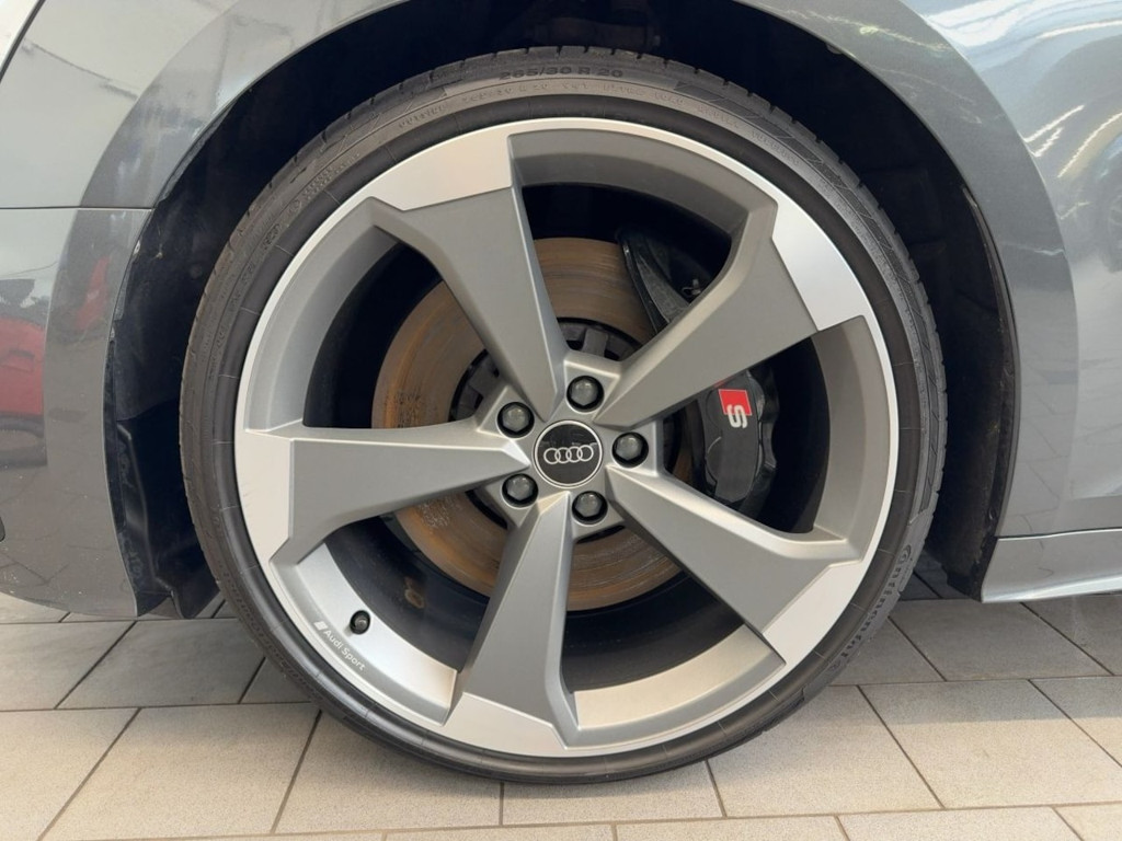 Audi S5