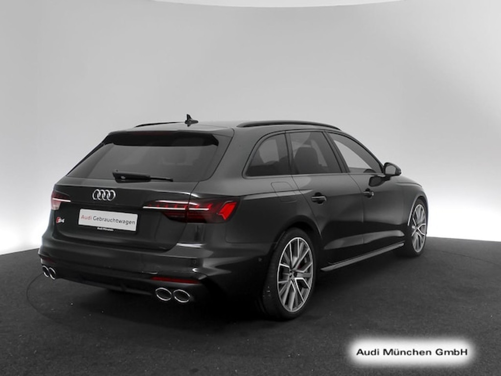 Audi S4