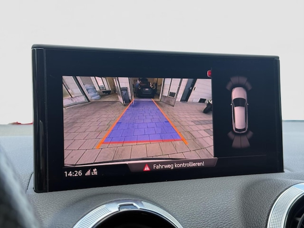 Audi SQ2