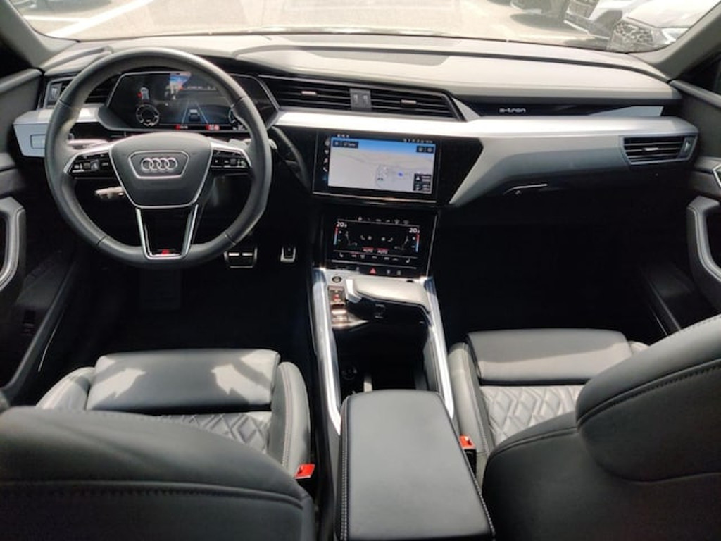 Audi Q8 e-tron