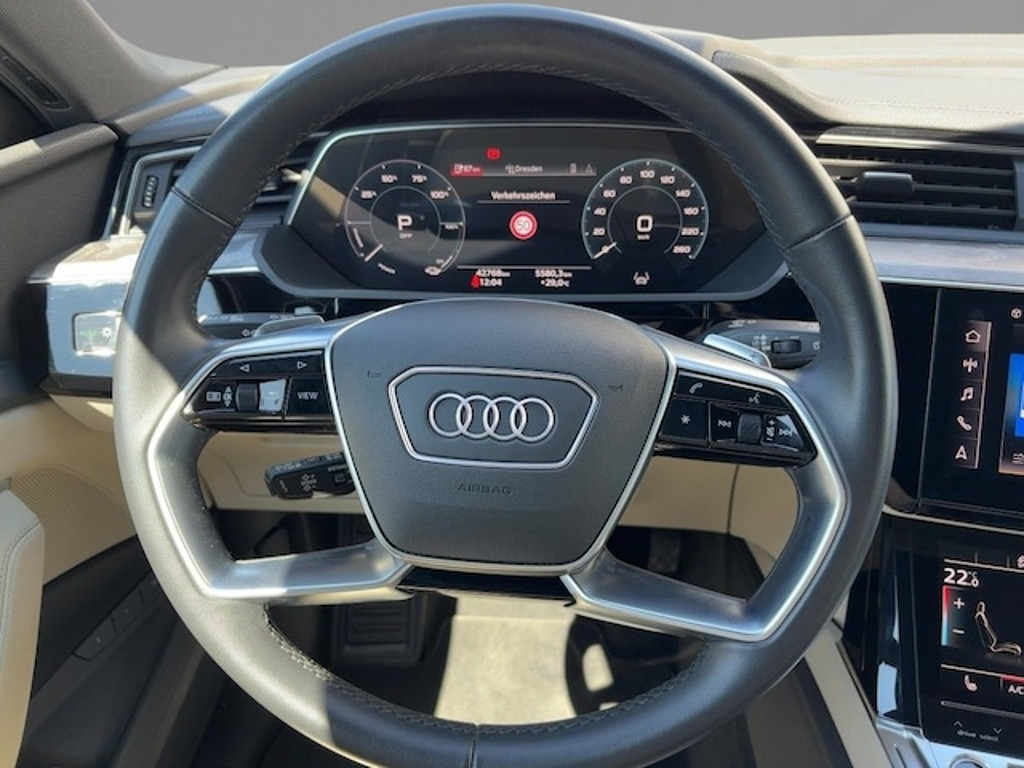 Audi e-tron