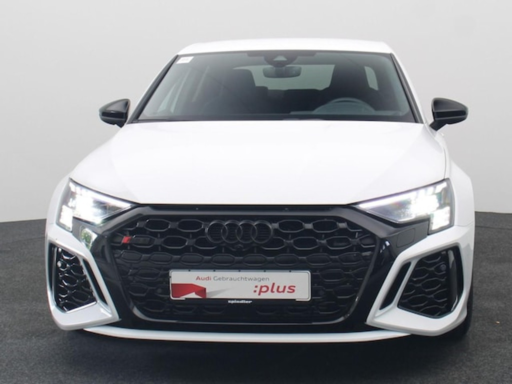 Audi RS3 Sedan Quattro S-Tronic