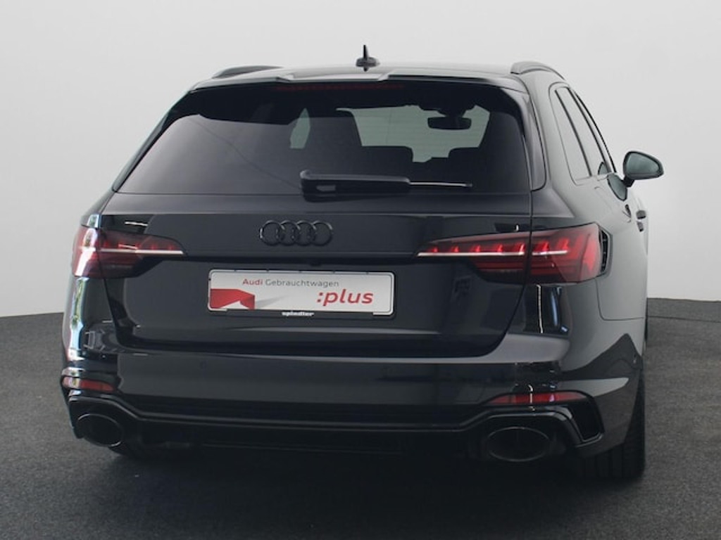 Audi RS4
