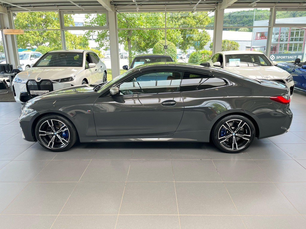 BMW M440