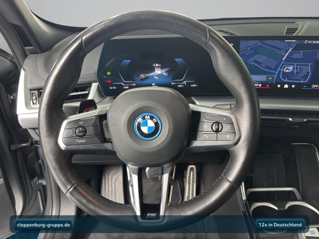 BMW iX1