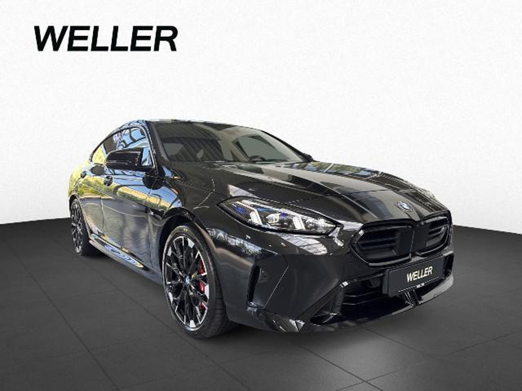 BMW M235