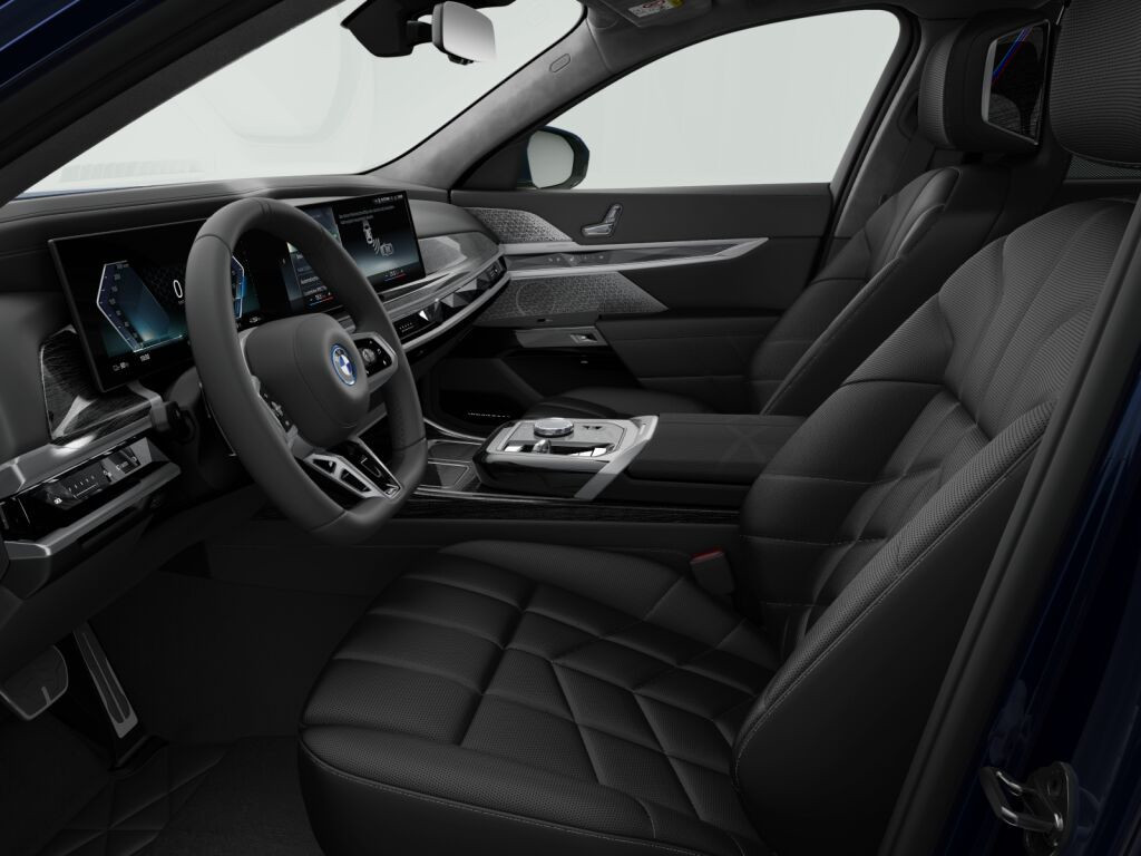 BMW i7