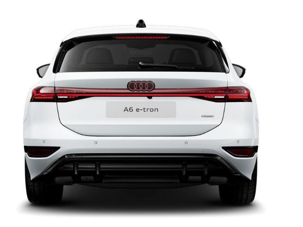 Audi A6 e-tron Avant Quattro S-Line