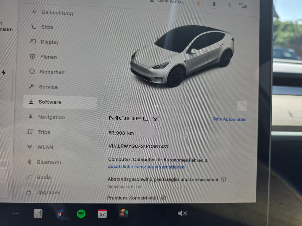 Tesla Model Y