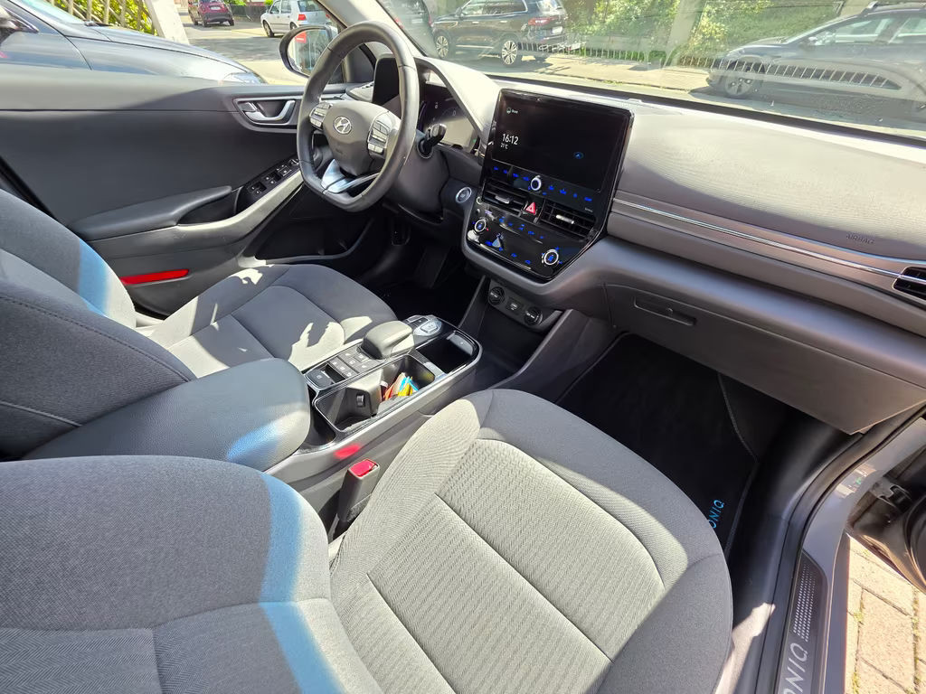 Hyundai Ioniq