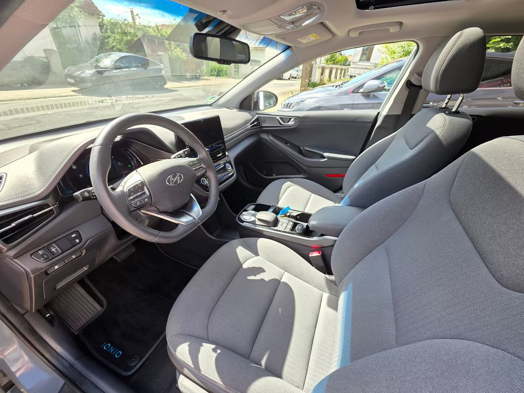 Hyundai Ioniq
