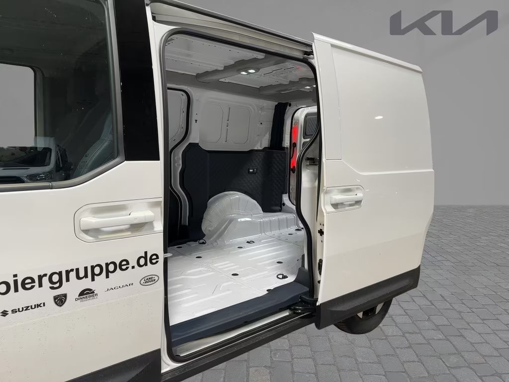 Kia PV5 Passenger