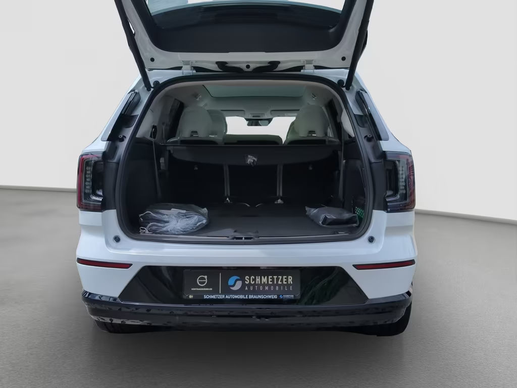 Volvo EX90