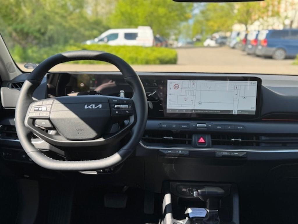 Kia K4