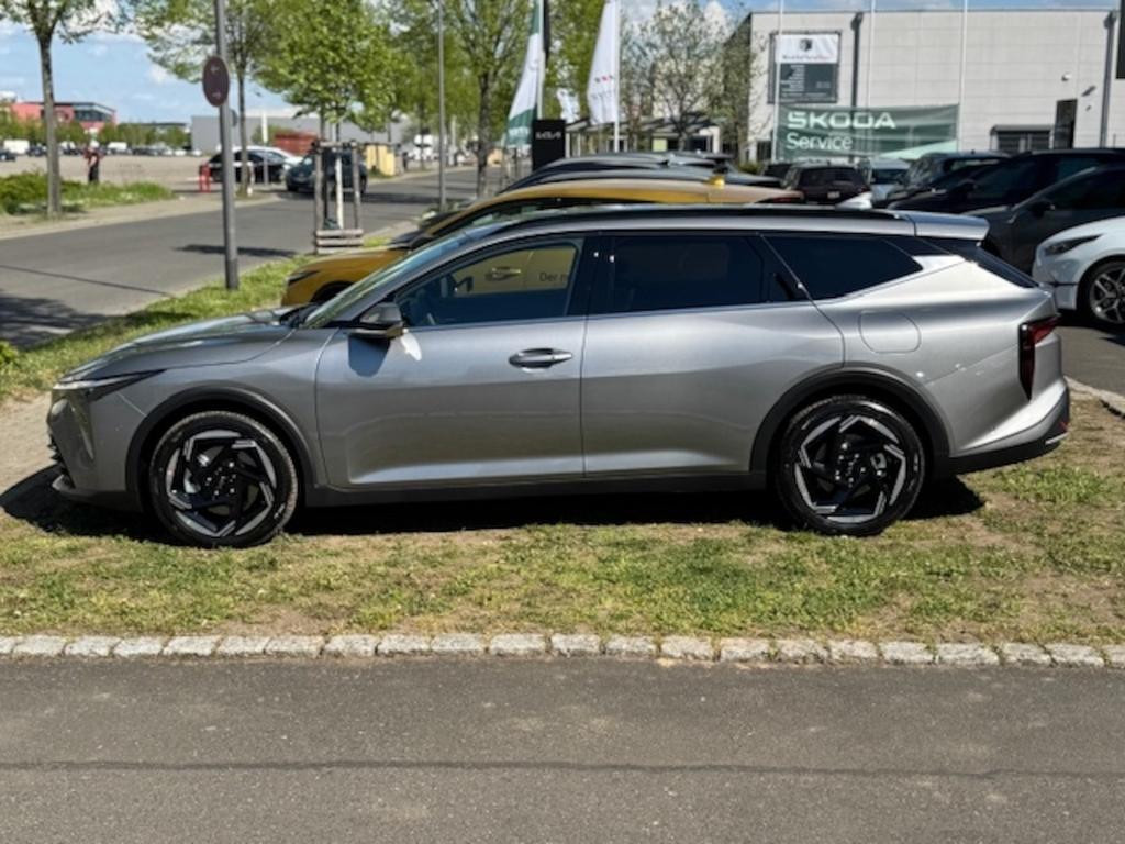 Kia K4