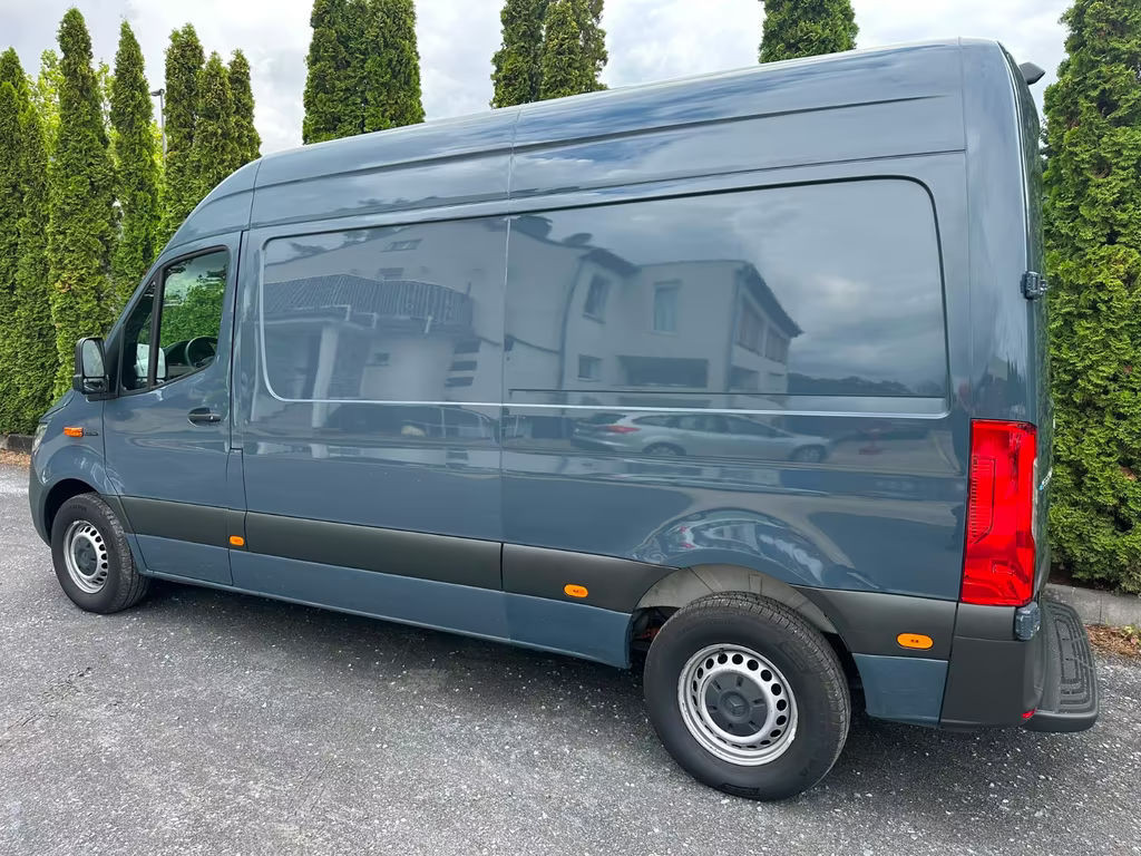 Mercedes-Benz eSprinter