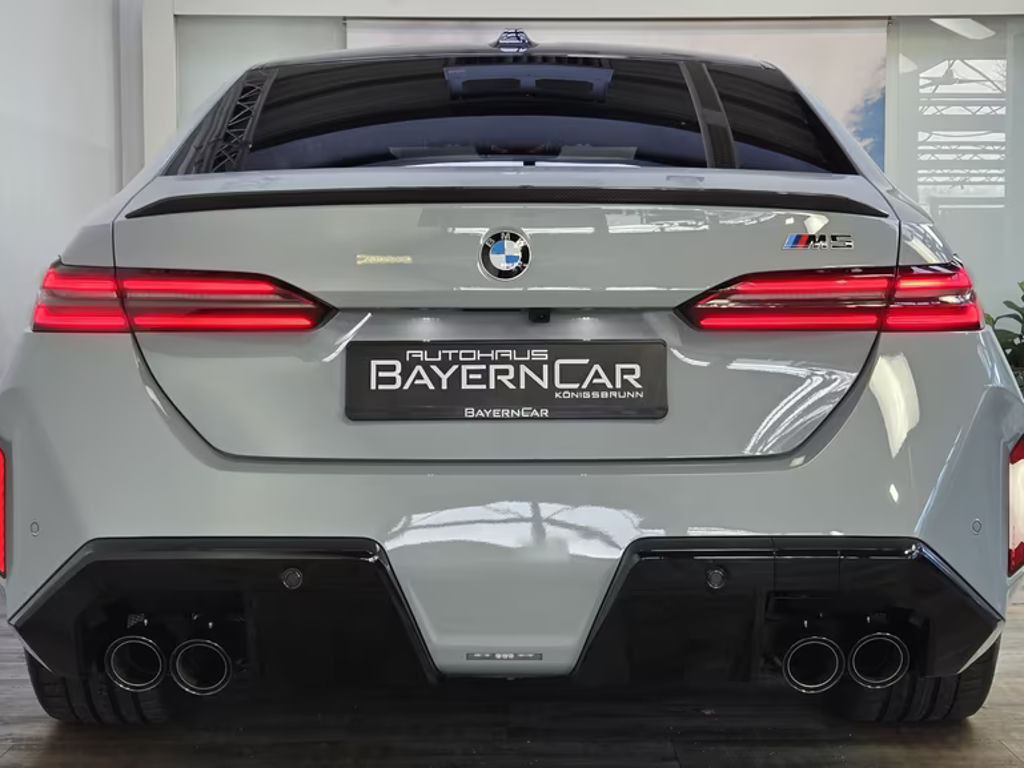 BMW M5