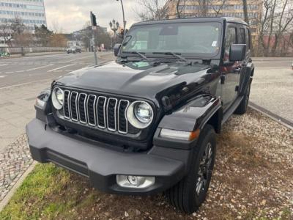 Jeep Wrangler Sahara 4x4