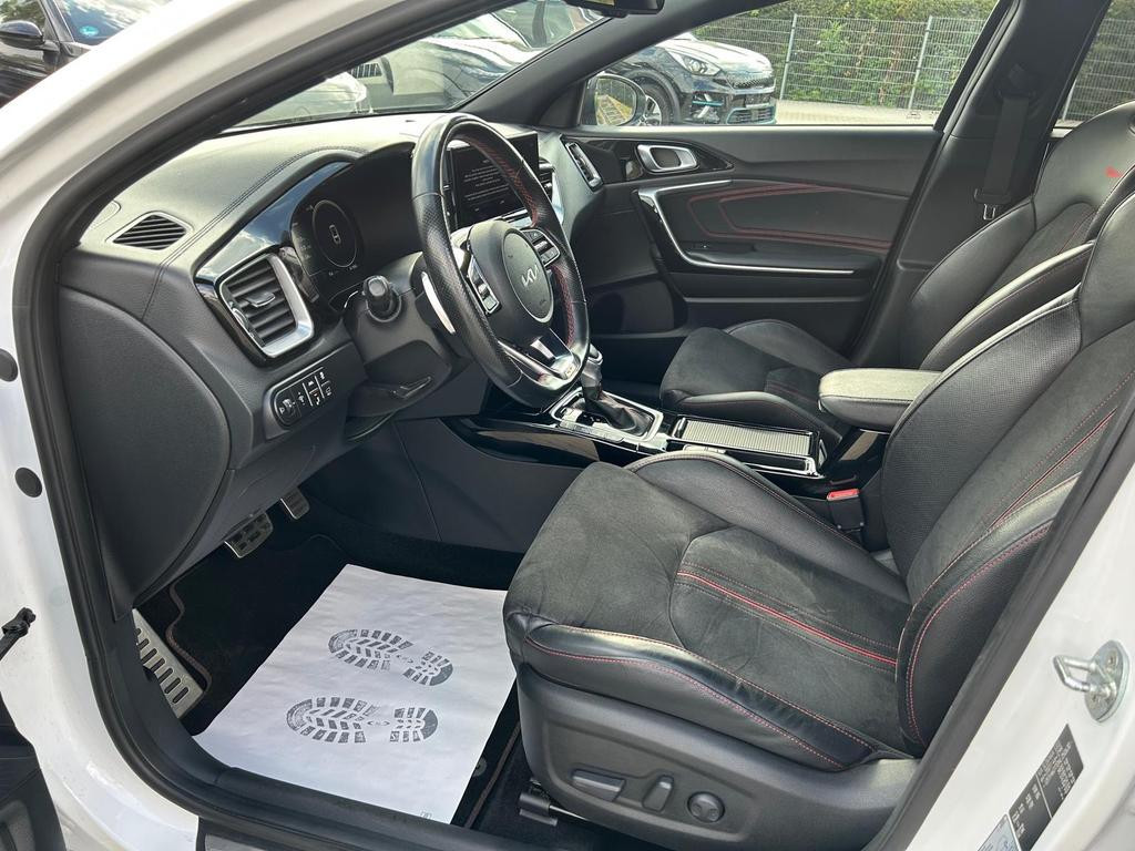 Kia ProCeed