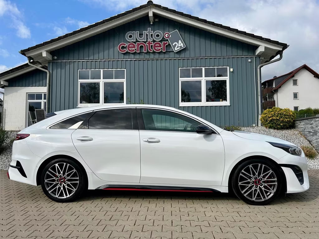 Kia ProCeed