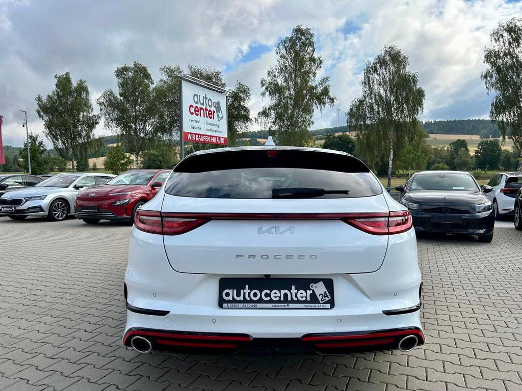 Kia ProCeed