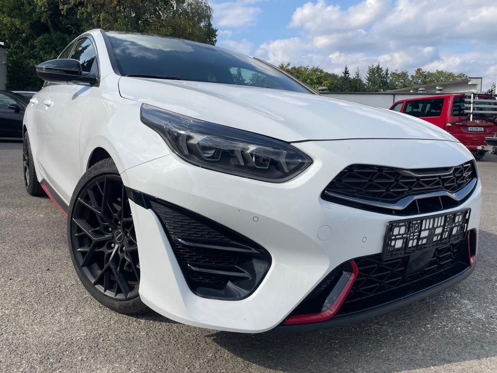 Kia ProCeed