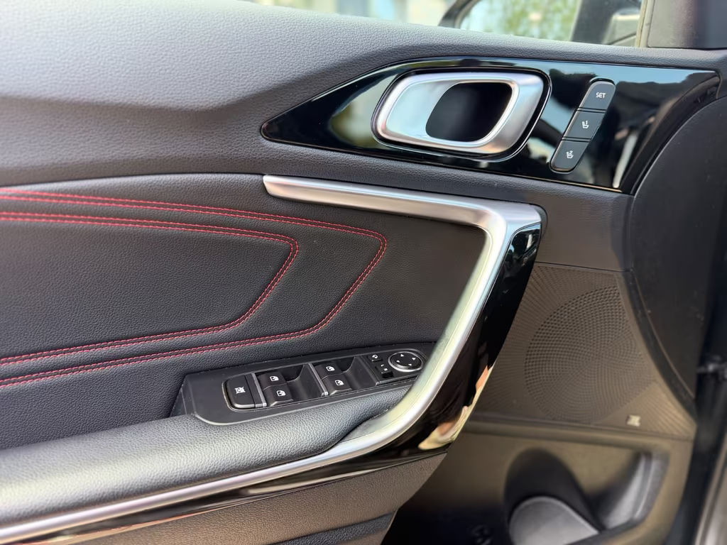 Kia ProCeed