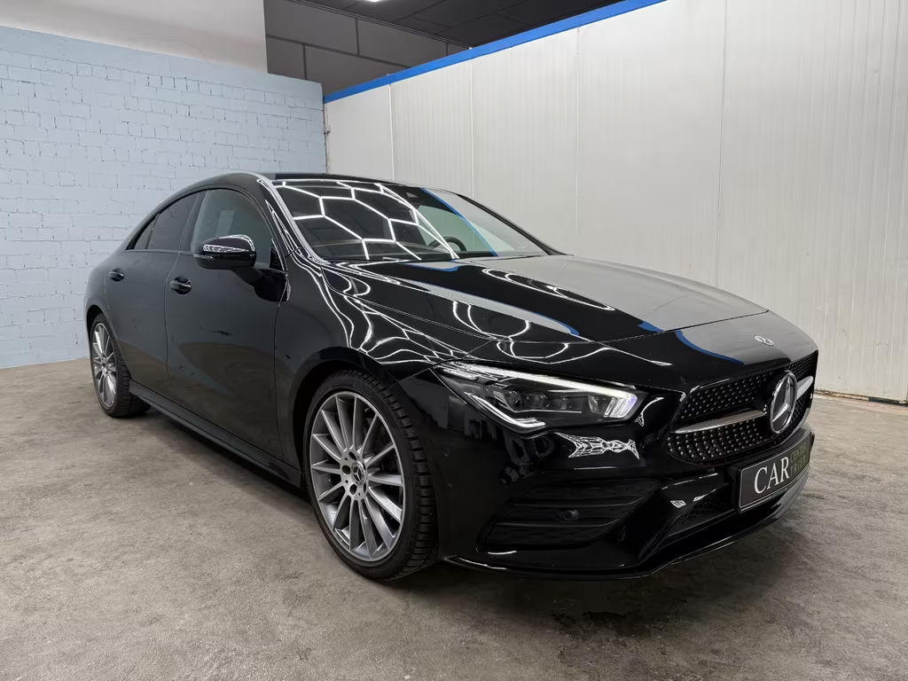 Mercedes-Benz CLA-Klasse CLA 200 AMG Line Sedan