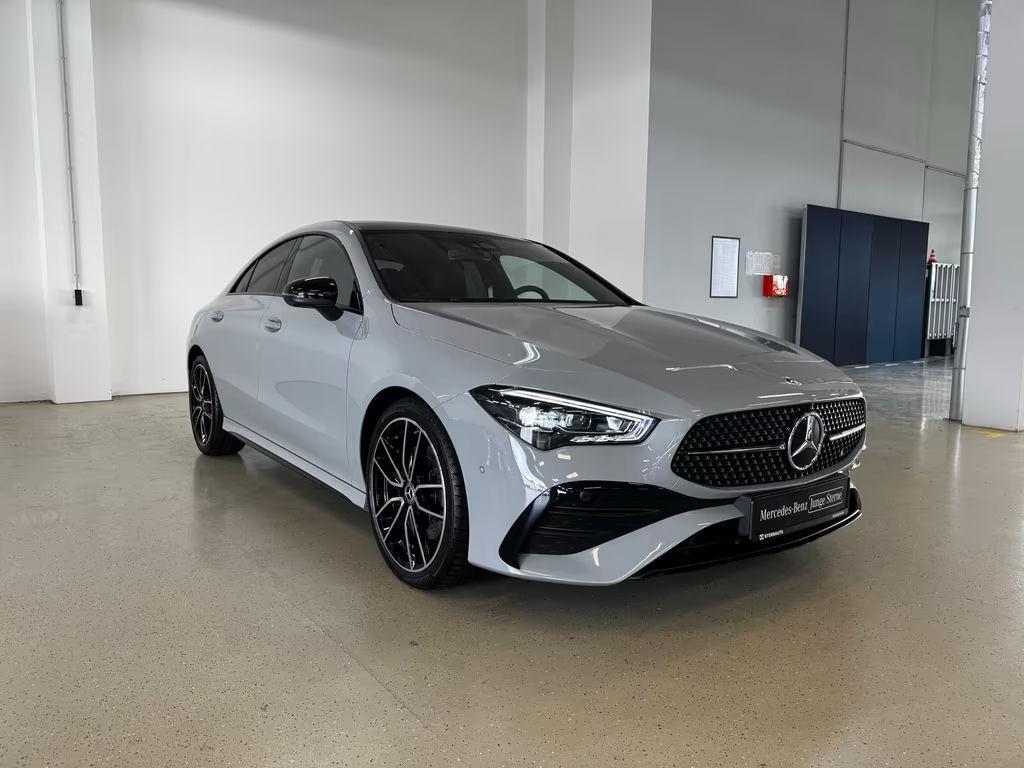 Mercedes-Benz CLA-Klasse CLA 200 AMG Line Coupé