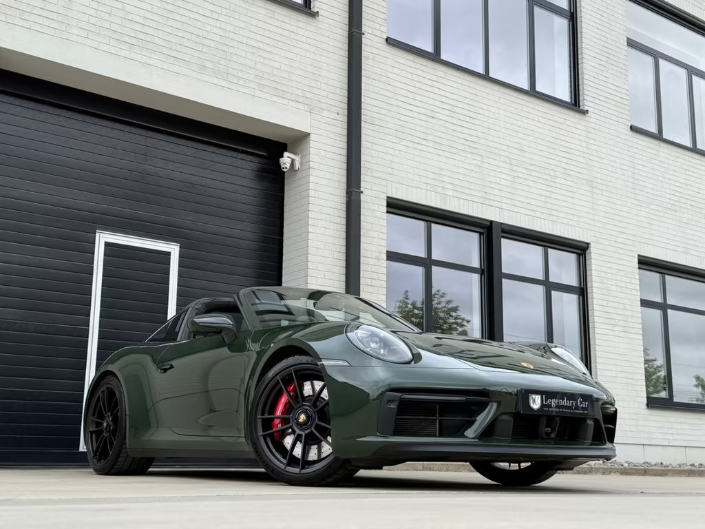 Porsche 911 GTS 4 992 Cabriolet Targa