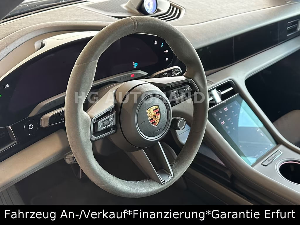 Porsche Taycan