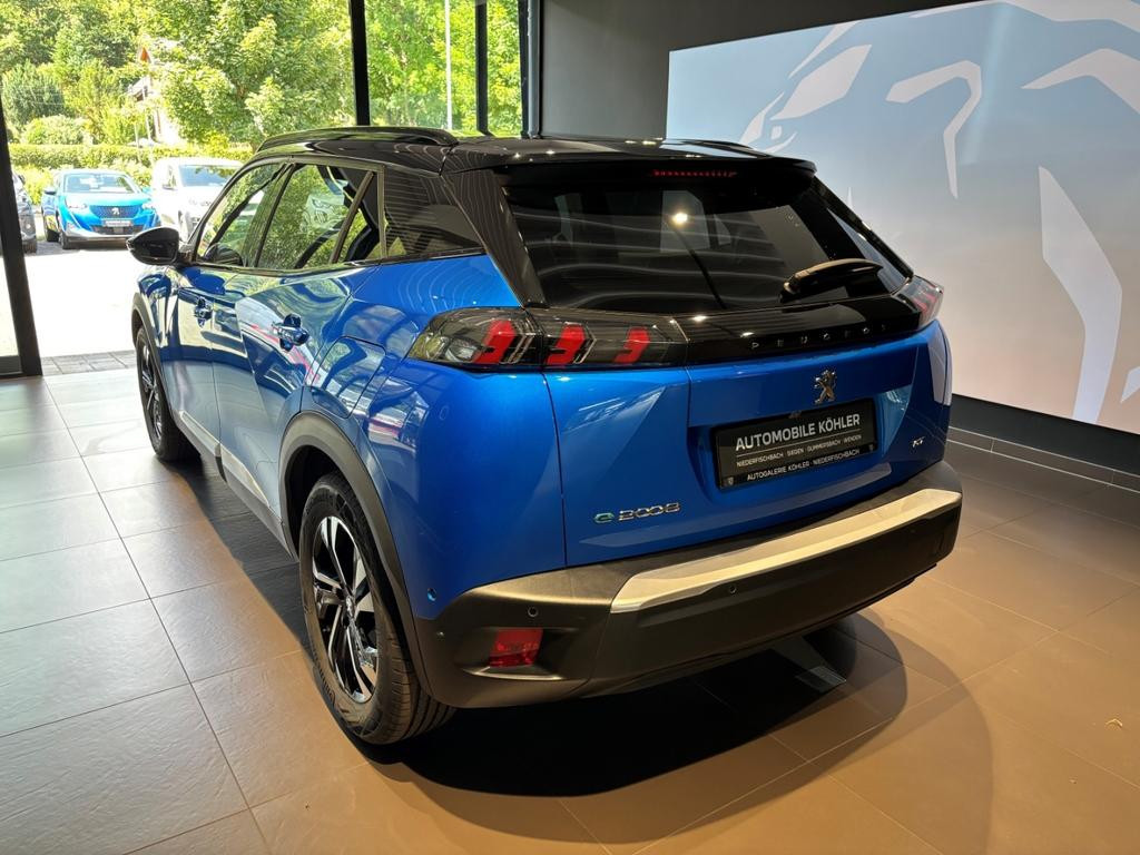 Peugeot e-2008