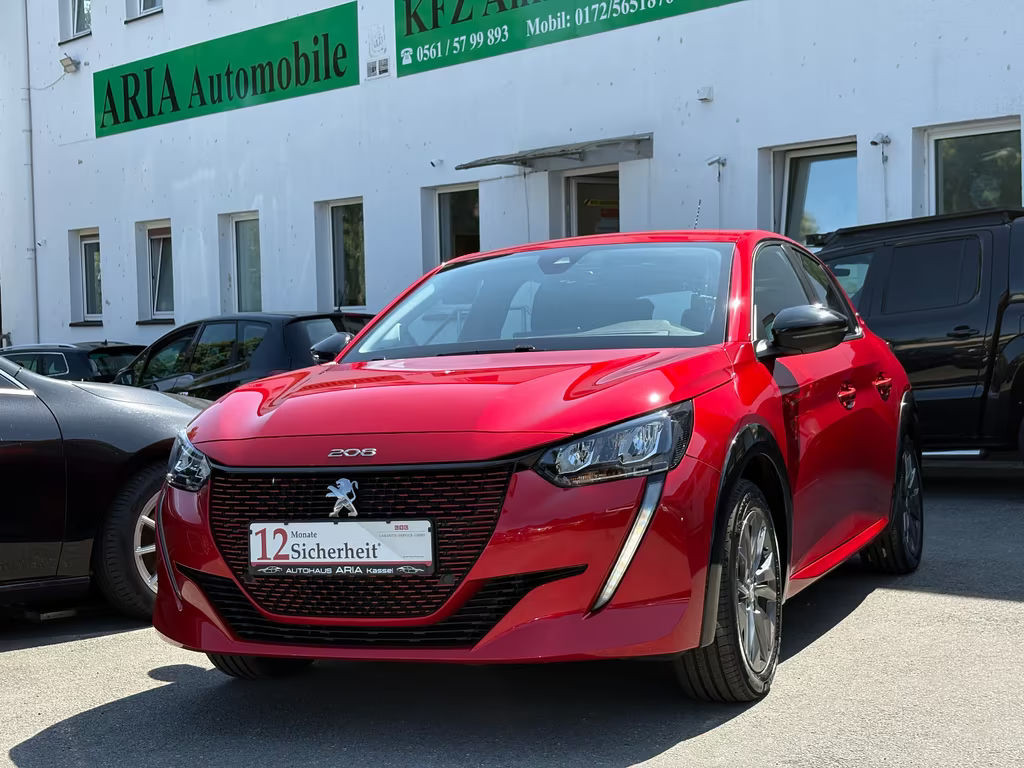 Peugeot e-208