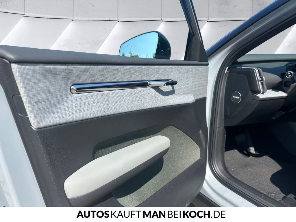 Volvo EX30