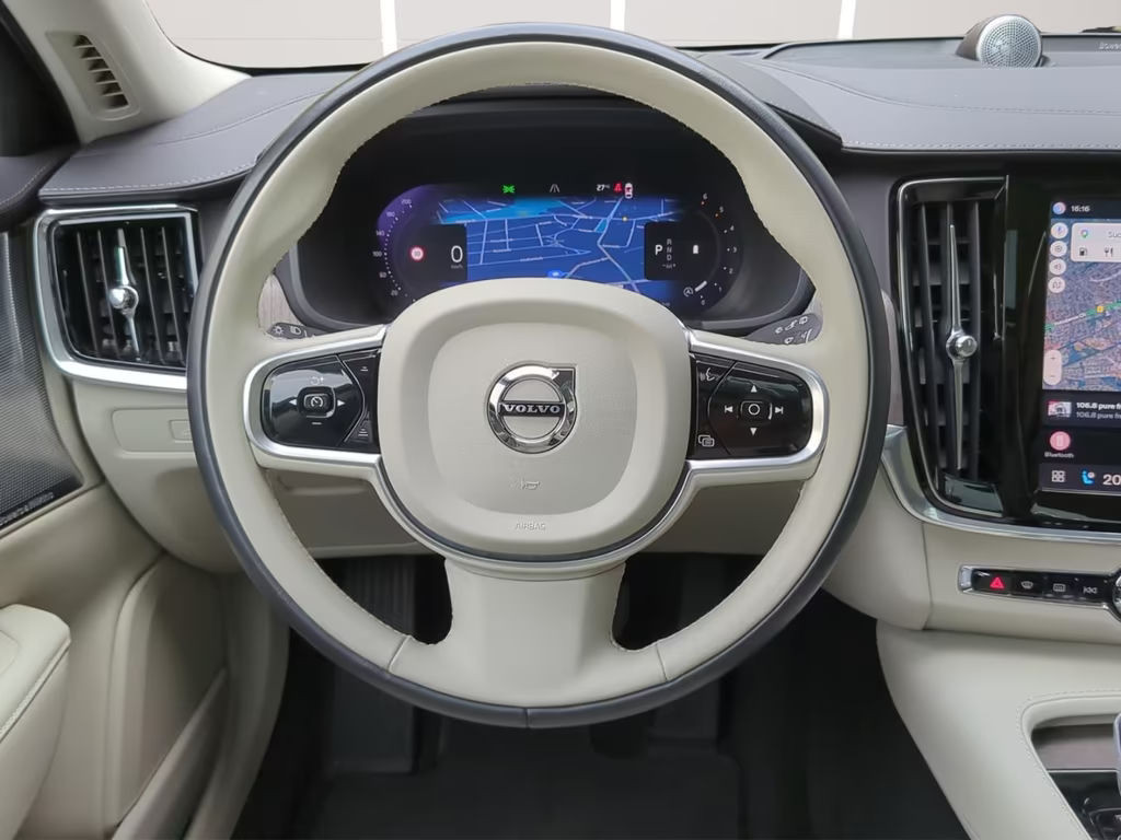 Volvo V90 Cross Country