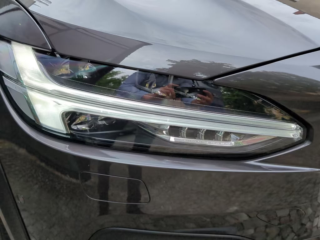 Volvo V90 Cross Country