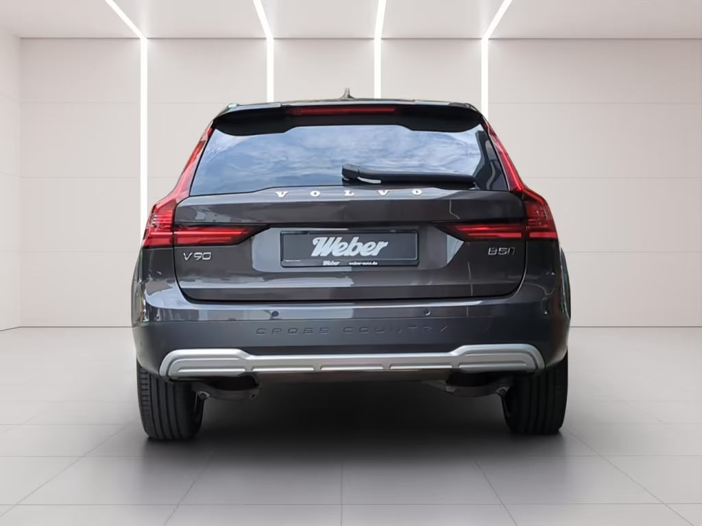 Volvo V90 Cross Country