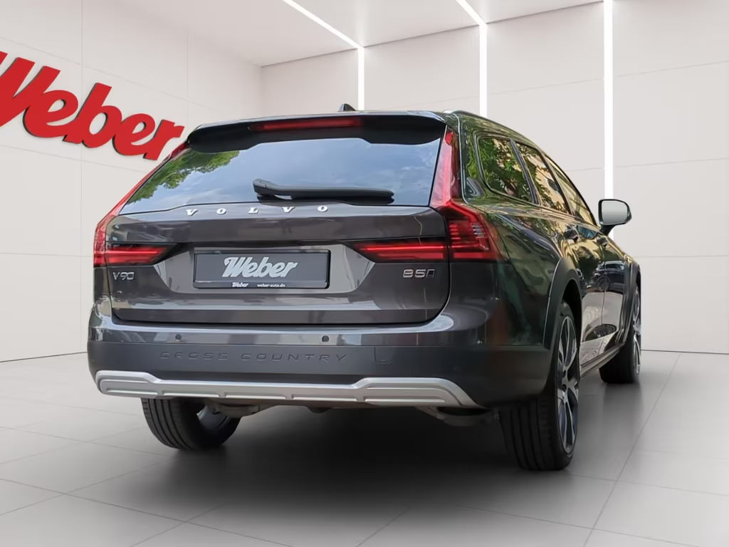 Volvo V90 Cross Country