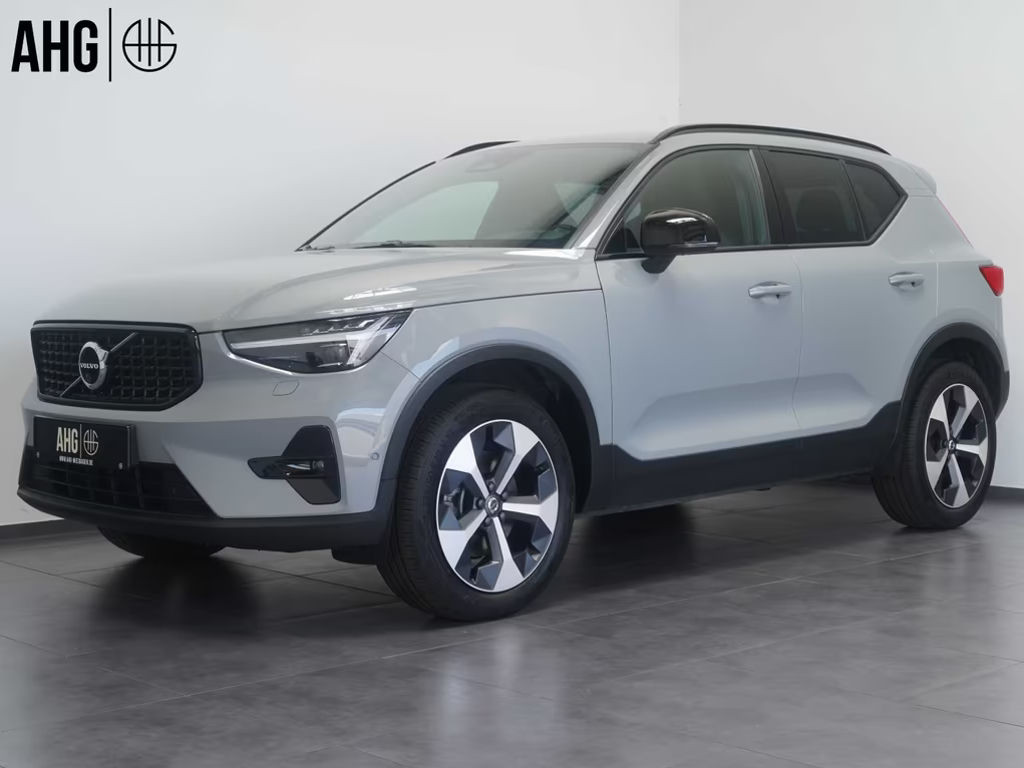 Volvo XC40 Plus Dark