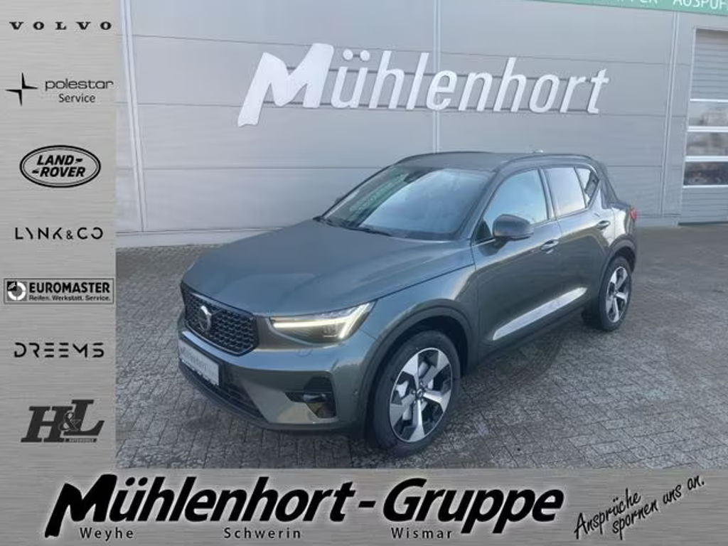 Volvo XC40 Plus Dark
