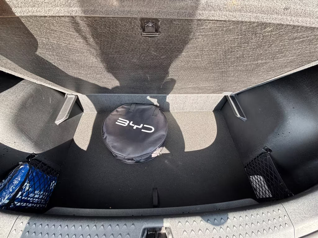 BYD Dolphin