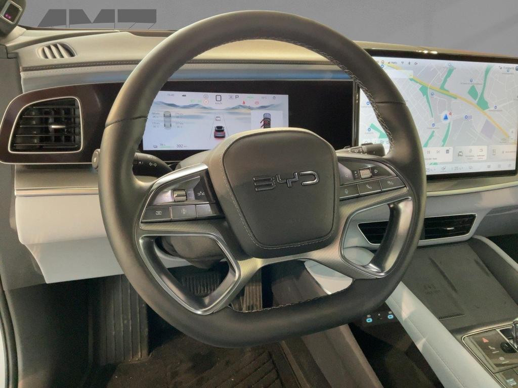 BYD Sealion 7