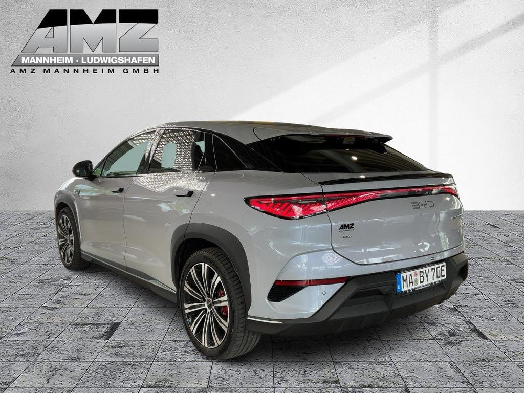BYD Sealion 7