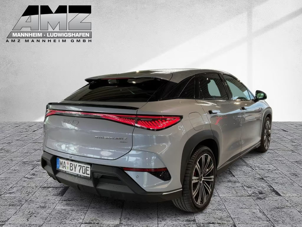 BYD Sealion 7